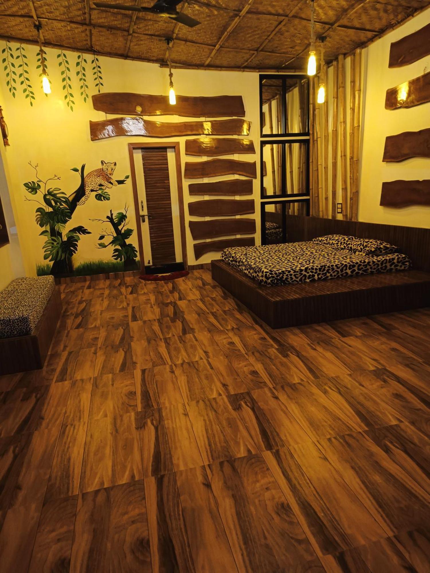 Leopard Farmhouse Mhow Exterior photo