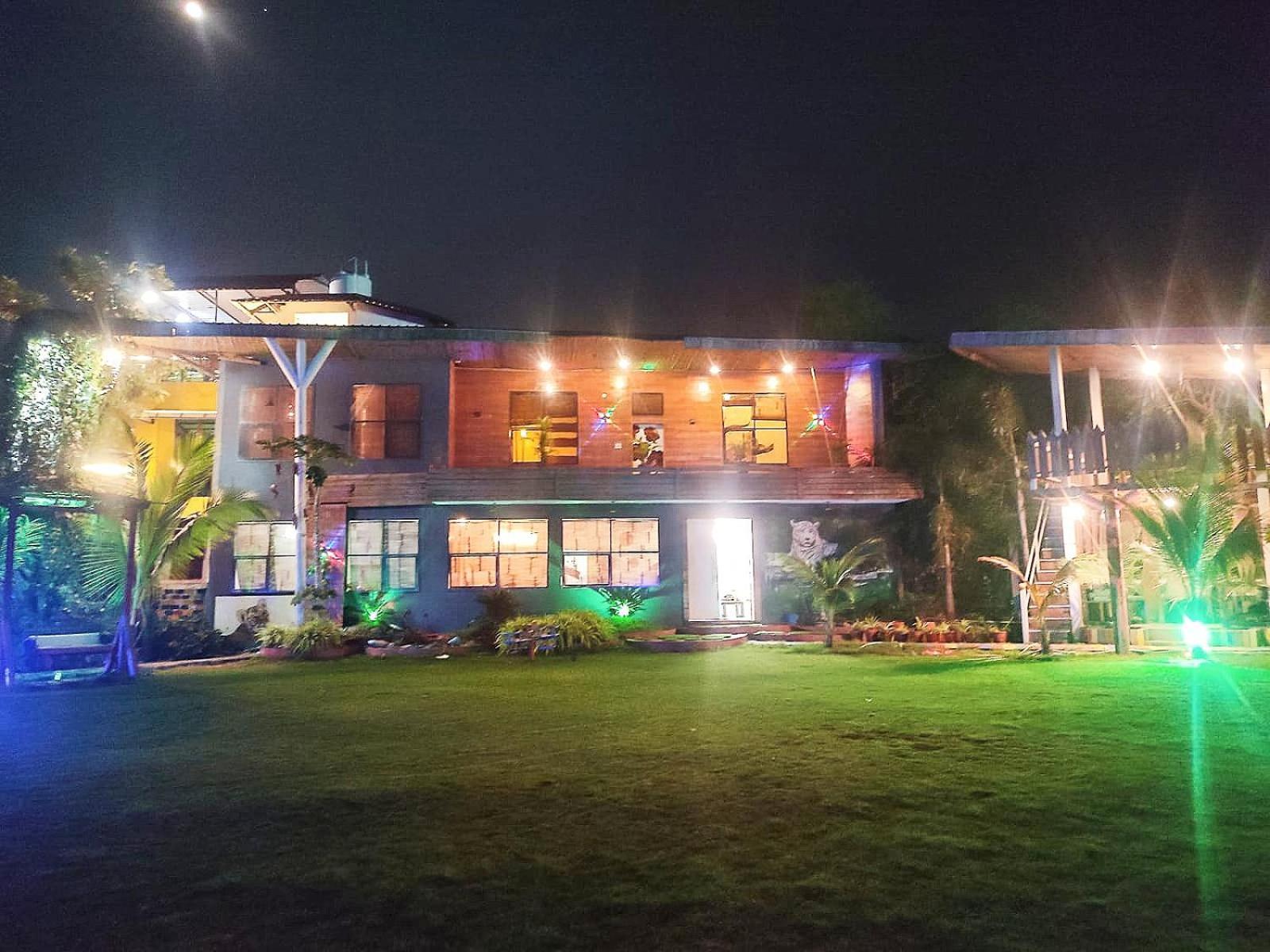 Leopard Farmhouse Mhow Exterior photo